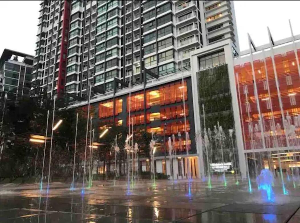 2room 8pax Link To Velocity Mall Mrt Kl Apartment